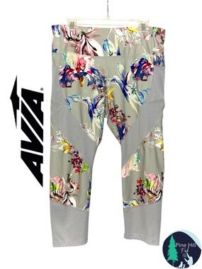 Avia Capri Leggings XL 16 18 Floral Iris Gray Blue High Rise Side Pockets Mesh